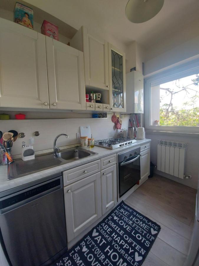 La Pineta - Delightful Small Apartment Near The City Center L'Aquila Exterior photo