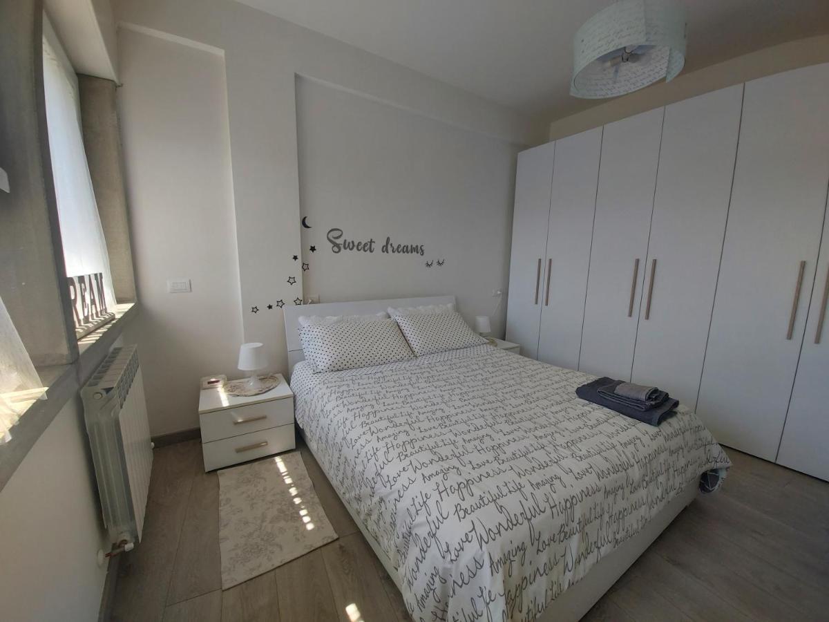 La Pineta - Delightful Small Apartment Near The City Center L'Aquila Exterior photo
